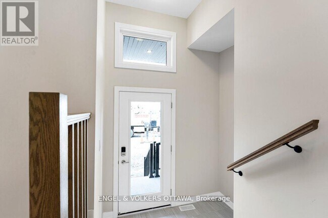 Photo - 227 Speckled Alder Row