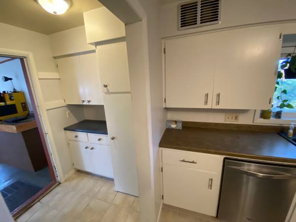 Photo - 109 E South Ave