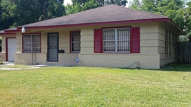 Photo - 5631 Groveton St