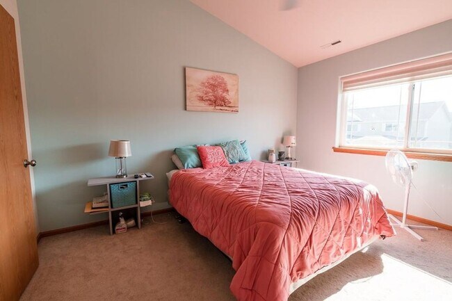 Photo - Must See! 2 Bedroom 2.5 Bath Condo