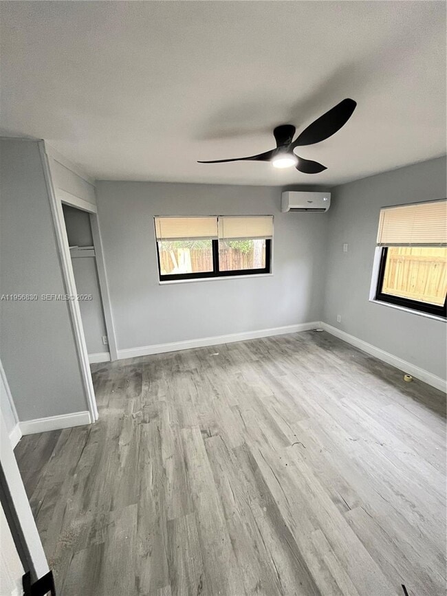 Photo - 883 NE 39th St Unidad 885