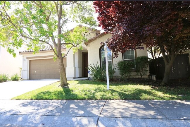 Photo - 2036 Fenmore Way