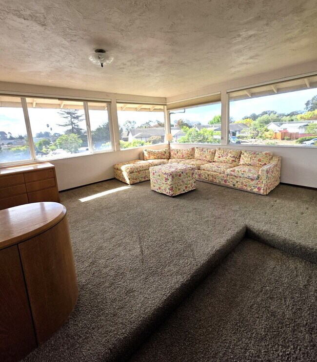 Photo - SUPER Spacious Westside Home with BONUS Areas