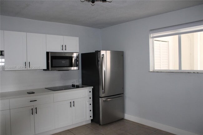 Photo - 3825 SW 88th Ct Unit B