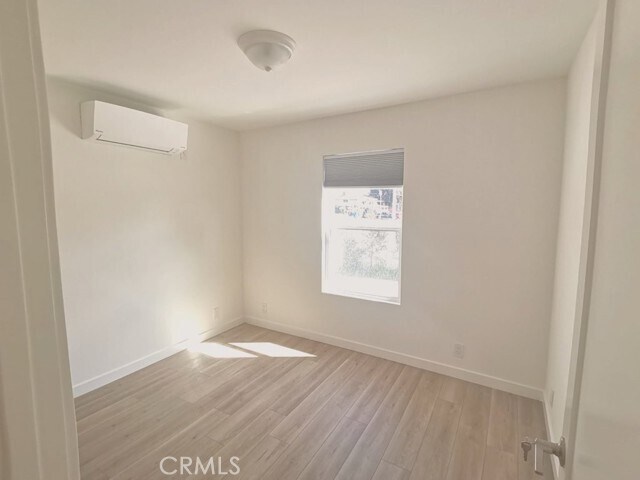 Photo - 200 W Ellis Ave