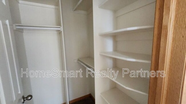 Photo - 203 W Coal Creek Dr
