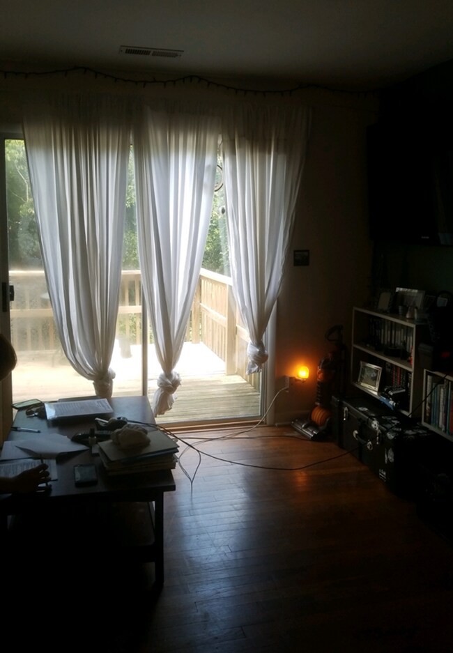 Building Photo - 406 Fairway Ave Unit B