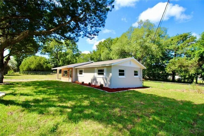 Photo - 2912 NE 25th Ct