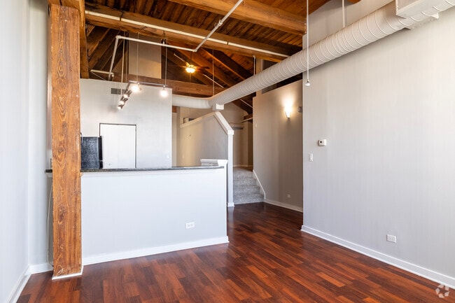 2BR,2BA - 1080SF Living Room