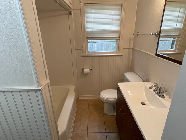 Photo - 3319 28th St