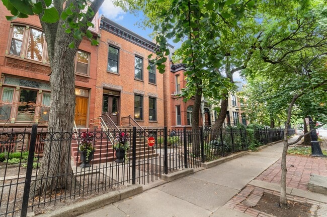 Photo - 1512 W Jackson Blvd Unit 2nd Floor