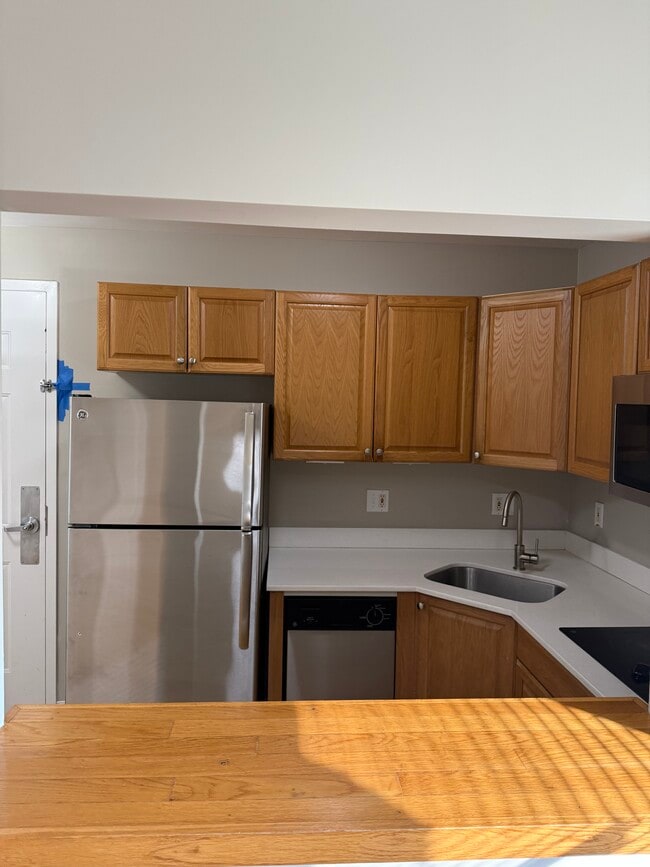 Photo - 312 Shirley St Unit 309