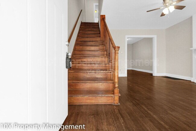 Photo - 1656 E Sycamore St