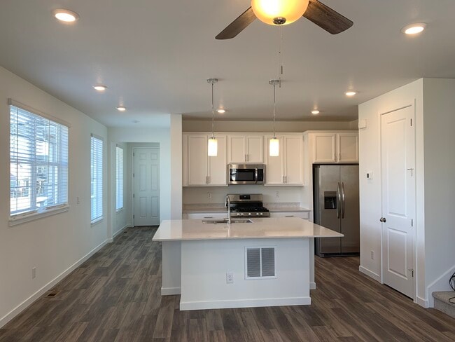 Photo - 8993 Redfield Ln