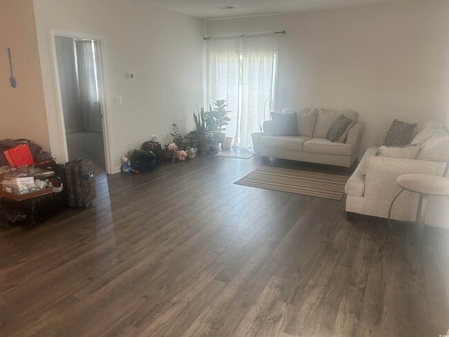 Building Photo - 162 Kelsey Ct