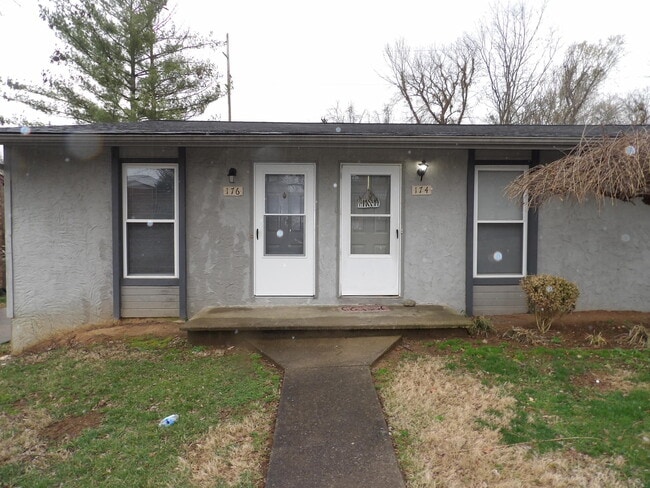 Photo - 176 Landings Dr