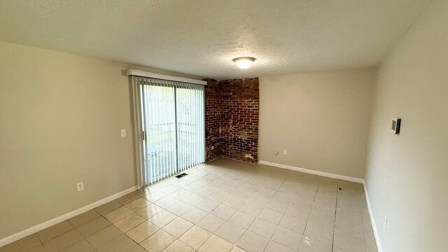 Photo - WEST SIDE 3 BEDROOM RANCH AVAILABLE NOW!