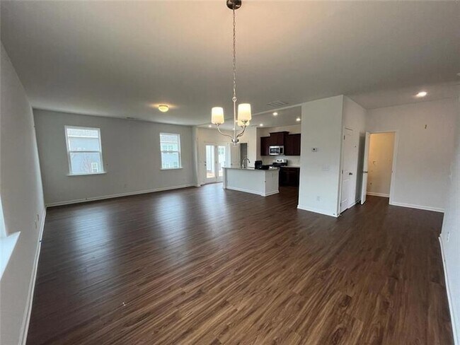 Photo - 140 Windover Wy