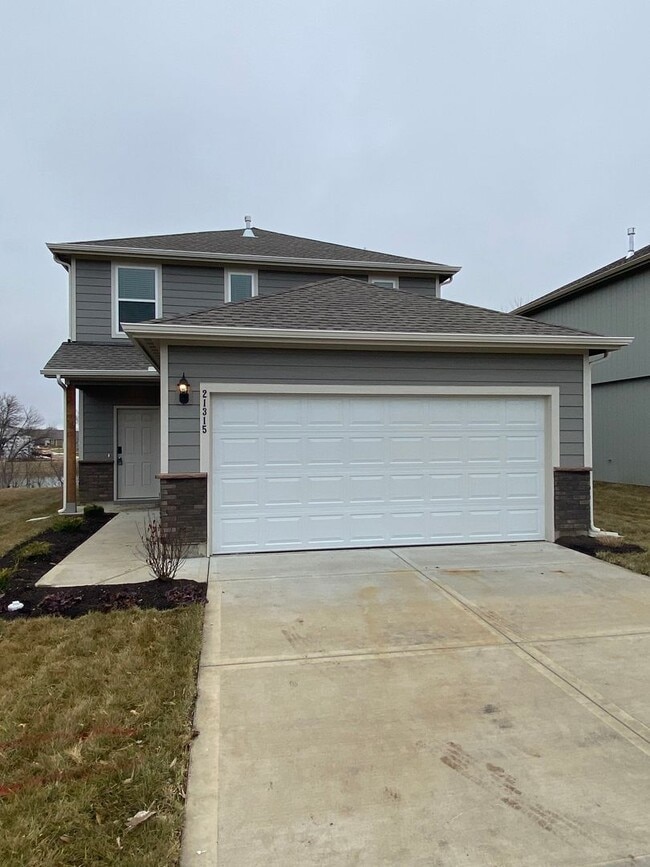 Photo - PRE-LEASING NOW — Modern 3-Bedroom | 2.5-Bath Living in Spring Hill