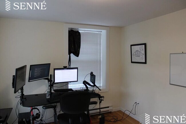 Photo - 35 Davis Sq Unit 5