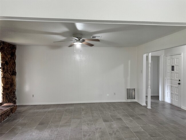 Photo - 10415 Sageburrow Dr