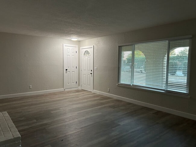 Photo - Spacious Home With Ample Outdoor Space!