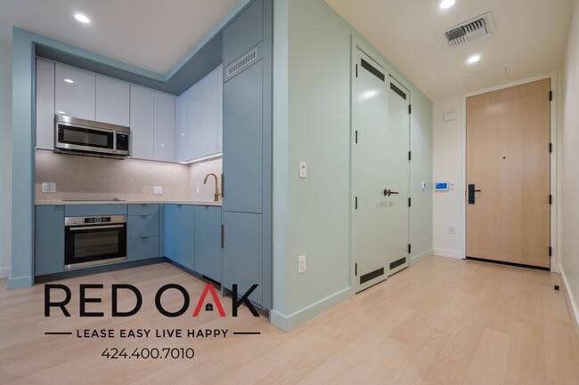 Building Photo - 6401 Wilshire Blvd Rental
