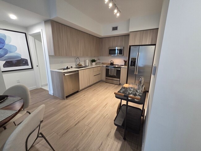 Building Photo - 685 W 72nd Pl Unit A1