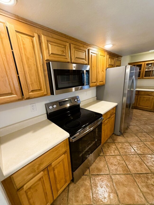 Photo - 2 bed with sunroom/bonus room 2 bath home!