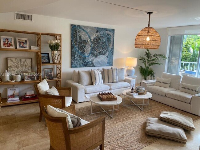 Photo - 210 Seaview Dr Unit 312