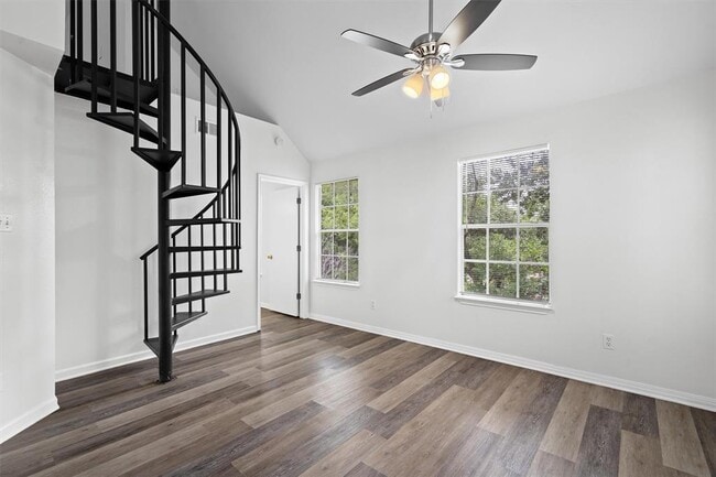 Photo - 2908 Whisper Oaks Ln Townhome
