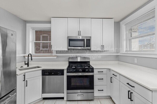 Photo - 5352 Neosho St