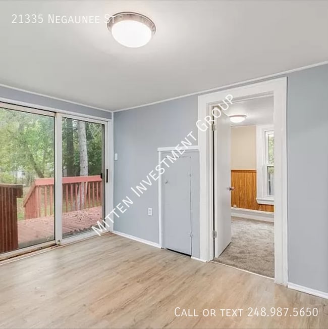 Photo - 21335 Negaunee St