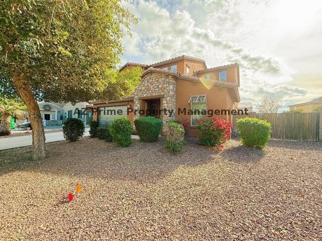 Photo - 18649 W Williams St