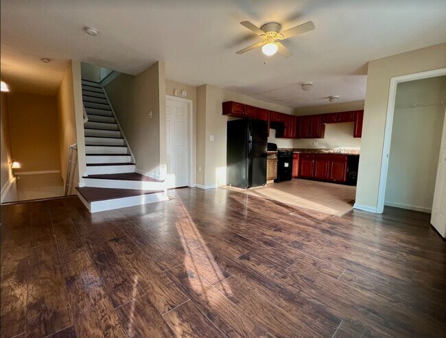 1929 Jonesboro Road Southeast Unit C