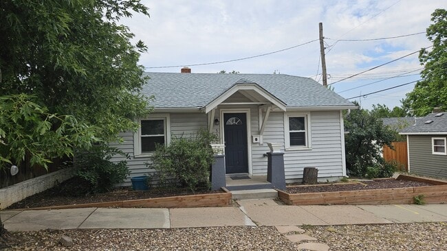 Building Photo - 550 E Eastman Ave Rental