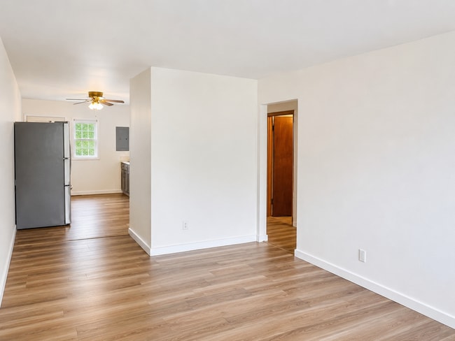 Photo - 904-904 W Fairlawn Cir Unit 902
