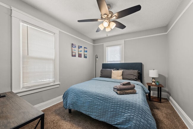 Photo - 1322 W 69th St Unit ID1061088P