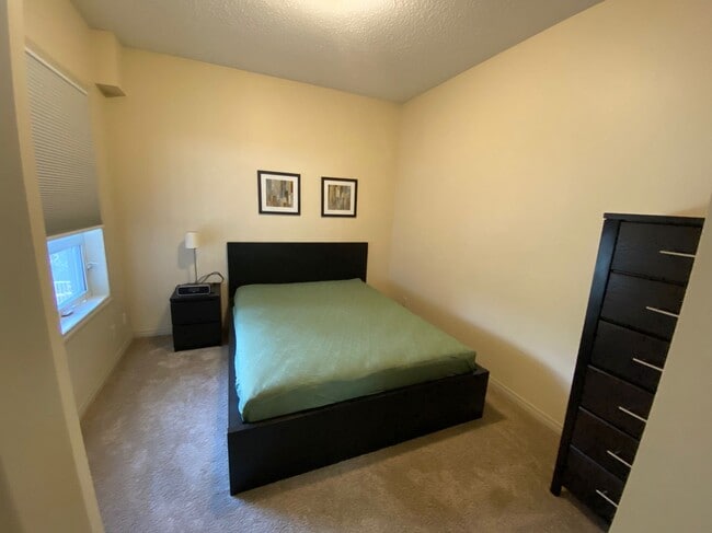 Photo - 1 Bed 1 Bath Unit in Calgary, AB Unit 237
