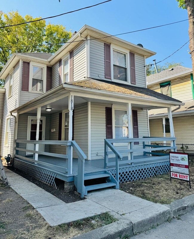 Building Photo - This home shines!