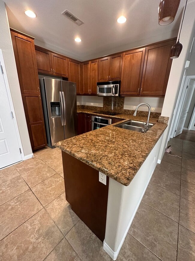 Photo - 2BR Carmel Valley Condo - Pell Place Unidad 109