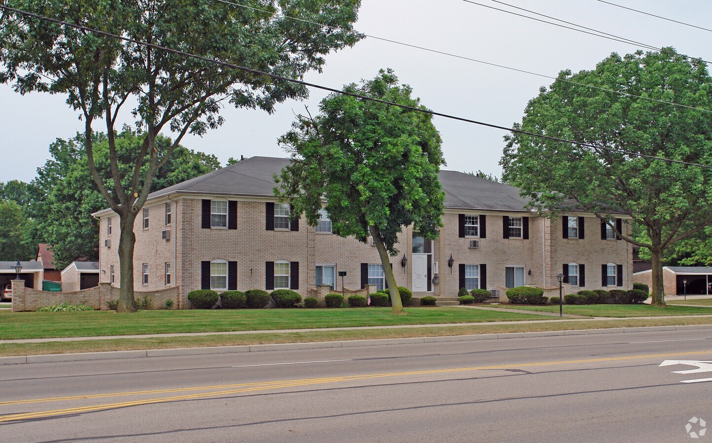 Photo - 320 E Alex Bell Rd Apartments
