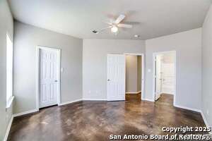 Photo - 5827 Golf Bnd