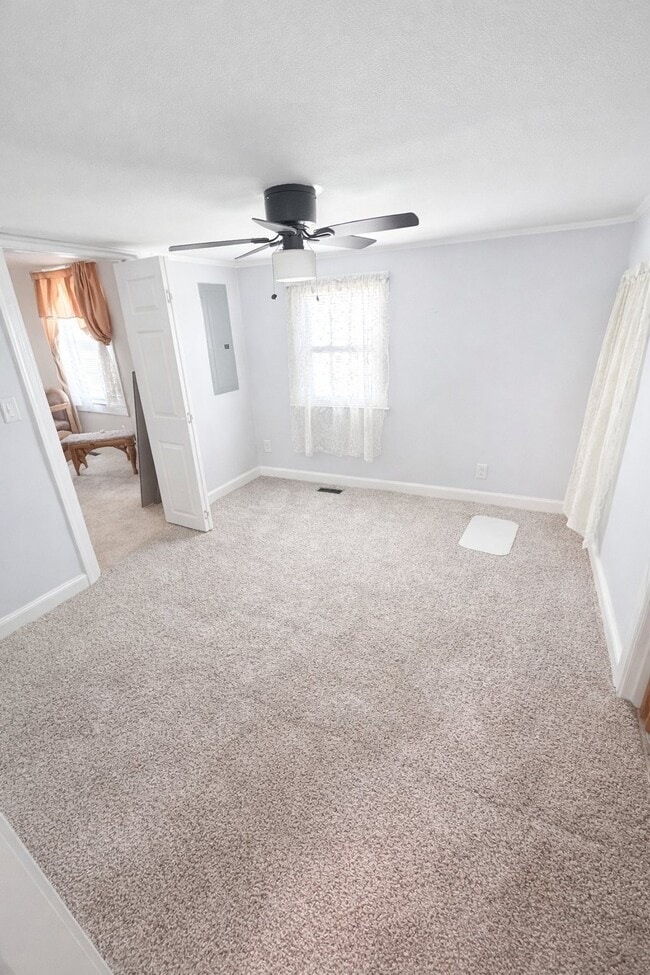 Photo - 307 W Greenwood St