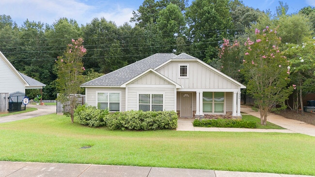 Building Photo - 335 Embry Ln Rental