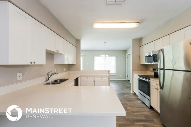 Photo - 17606 Shadyside Cir