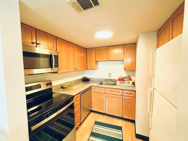Photo - 1490 Harbor Dr Unit 113