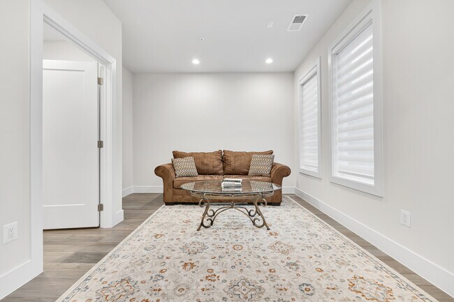 Photo - 147 Prairie Ln