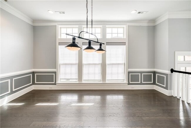 Photo - 1124 Holly Ave