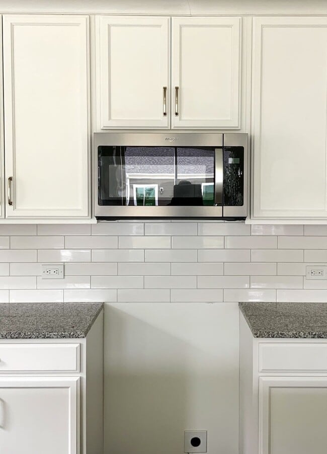 Building Photo - Lot 39 Rental